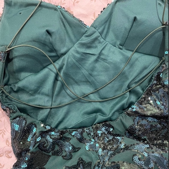 Emerald juniors sequin gown/ dress - Picture 13 of 16
